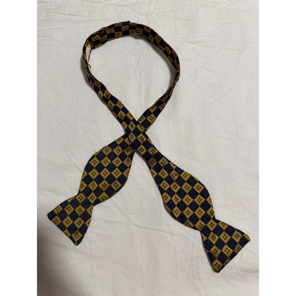 Carrot & Gibbs Mens Silk Bow Tie Navy Blue Gold Geometric Checkerboard AS IS